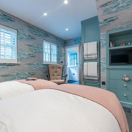 Iris 5 Star Gold Award Luxury Cottage St Ives  Exterior photo