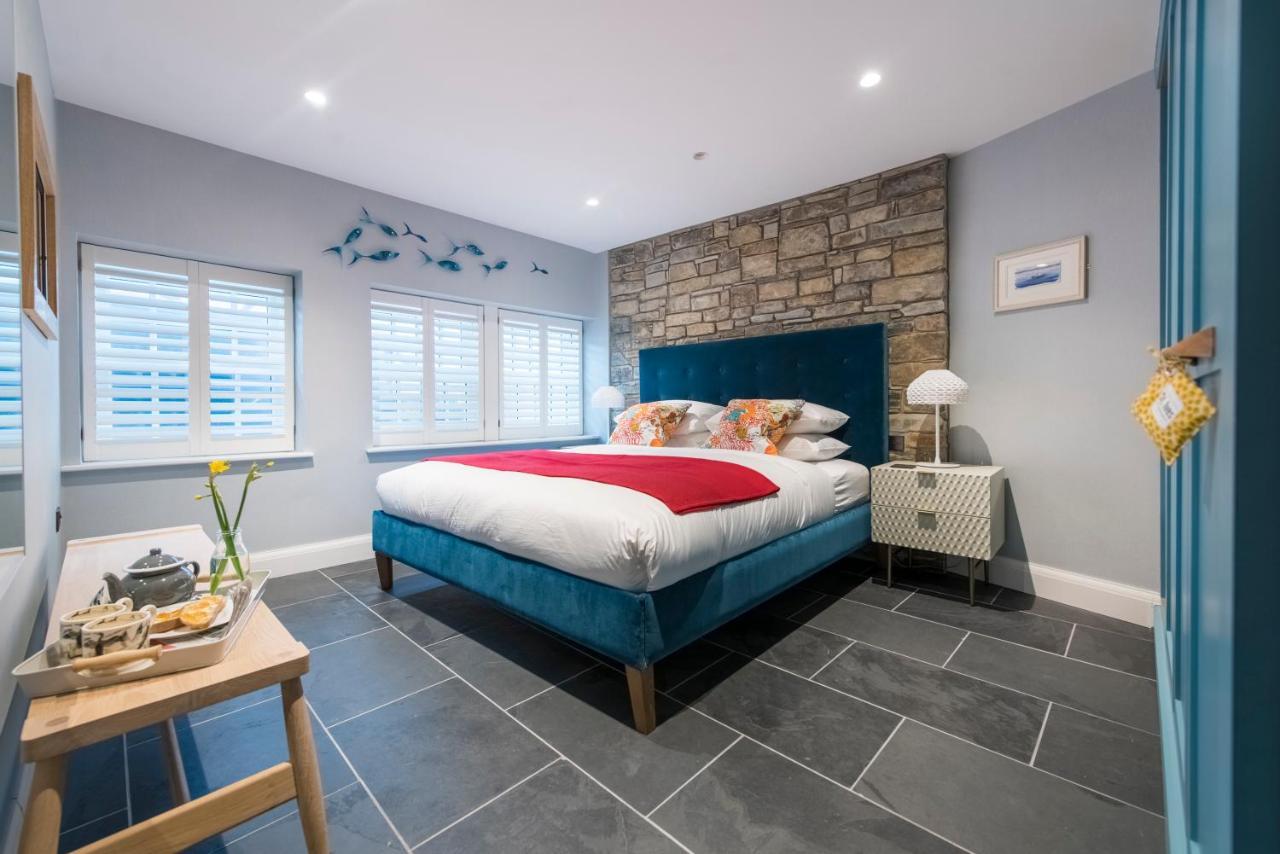 Iris 5 Star Gold Award Luxury * St Ives (Cornwall)